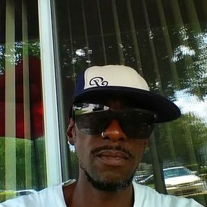 Meet your Posher, Lamone